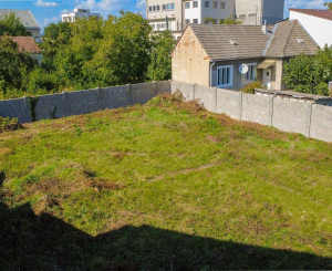 Atraktívny stavebný pozemok pri hlavnej ceste v Piešťanoch