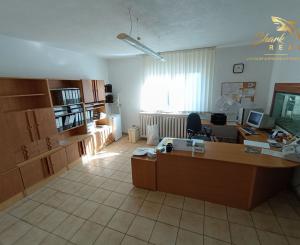 Administratívna budova