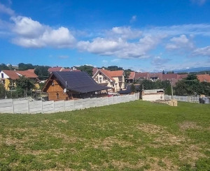 Atraktívny pozemok na Banke pri Piešťanoch