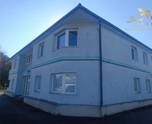 Administratívno-apartmánová budova