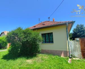 Ponúkam na predaj krásny pozemok vo výbornej lokalite.