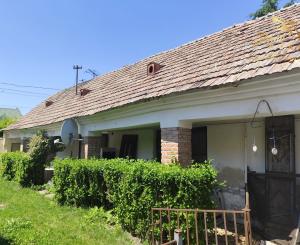 Ponúkam na predaj krásny pozemok vo výbornej lokalite.