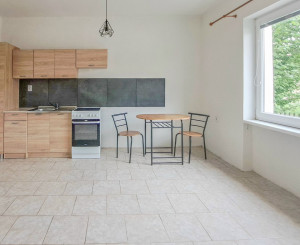 ZNÍŽENÁ CENA! Priestranný rodinný dom, vhodný aj ako INVESTÍCIA na prenájom