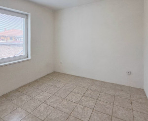 ZNÍŽENÁ CENA! Priestranný rodinný dom, vhodný aj ako INVESTÍCIA na prenájom