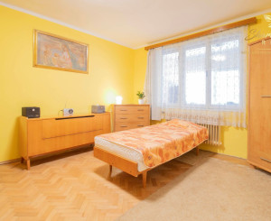 Čiastočne zrekonštruovaný dom vo výbornej lokalite s garážou