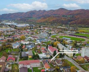 Dom v centre Žarnovice – ideálny aj na podnikateľské účely