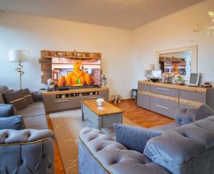 Priestranný rodinný dom v Hornej Strede s veľkým pozemkom