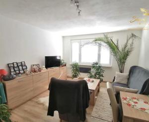 PEKNÝ 2 IZBOVÝ BYT - PO REKONŠTRUKCIÍ