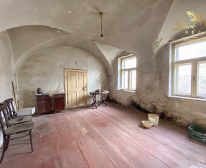 Znížená cena - Jedinečná príležitosť - Historický vinársky dom v samotnom srdci Pezinka