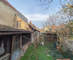 Znížená cena - Jedinečná príležitosť - Historický vinársky dom v samotnom srdci Pezinka