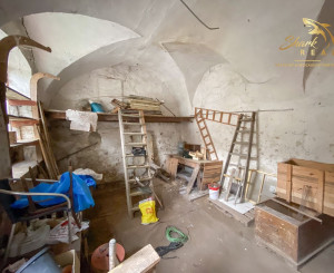 Znížená cena - Jedinečná príležitosť - Historický vinársky dom v samotnom srdci Pezinka