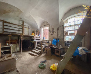 Znížená cena - Jedinečná príležitosť - Historický vinársky dom v samotnom srdci Pezinka