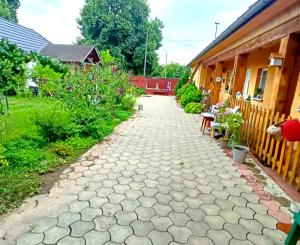 Krásny vidiecky dom s rozsiahlym pozemkom