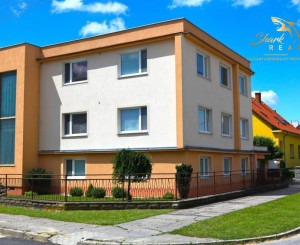 Zrekonštruovaný dom na viacgeneračné bývanie alebo podnikanie