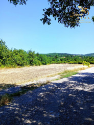 Na predaj stavebný pozemok v tichej lokalite v Nitre na Zobore.
