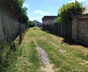 Ponúkame na predaj rovinatý pozemok v obci Cabaj-Čápor 780 m2 