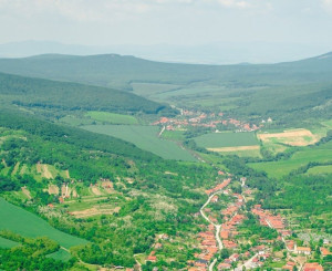 Krásny pozemok na predaj len 10 minút od Nitry