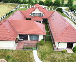 Jedinečná rodinná vila s výbornou strategickou polohou