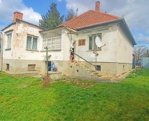 TOP lokalita! Rodinný dom v Topoľčiankach
