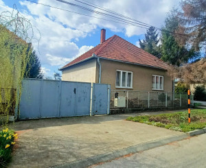 TOP lokalita! Rodinný dom v Topoľčiankach