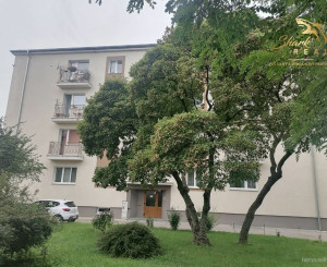 Na predaj priestranný slnečný 3-izbový byt na Krajinskej ulici