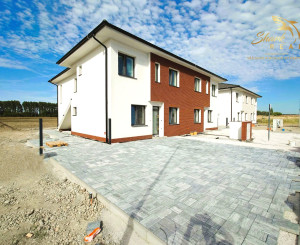 Na predaj 3 izbové byty so záhradkou