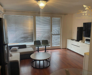 Moderný 3-izbový byt s veľkou lodžiou v projekte Skybox