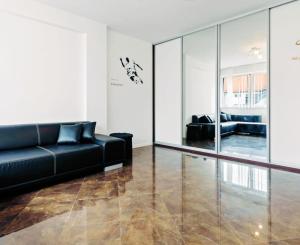 NA PRENÁJOM 2-IZBOVÝ REZIDENČNÝ APARTMÁN V CENTRE 