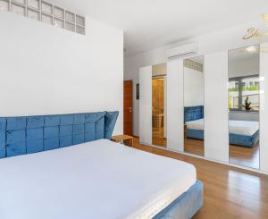 Luxusný 5i byt | 155 m², krb, terasa | Výhľad na Dunaj | Hradný kopec | Ihneď