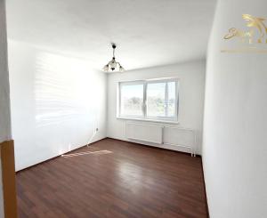 TOP PONUKA - 4 izbový udržiavaný rodinný dom 