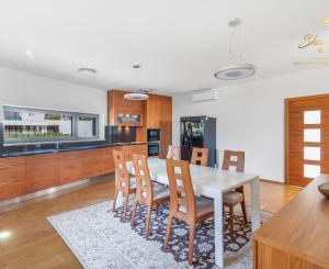 Panoráma Dunaja a Rakúska | 4i, 125 m² + terasy | Hradný kopec | Staré Mesto