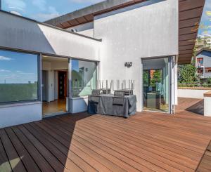 Panoráma Dunaja a Rakúska | 4i, 125 m² + terasy | Hradný kopec | Staré Mesto