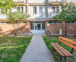 2-izbový byt s dvoma balkónmi a výhľadom na Váh | Vážska ulica, Piešťany