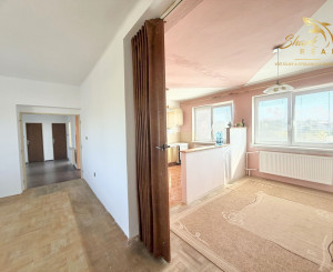 TOP PONUKA - 4 izbový udržiavaný rodinný dom 