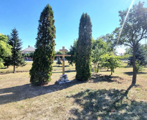 3-izbový tehlový dom s projektom a veľkým pozemkom (17,2 ára) | Veľké Ozorovce