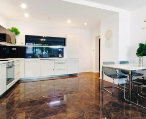 NA PRENÁJOM 2-IZBOVÝ REZIDENČNÝ APARTMÁN V CENTRE 