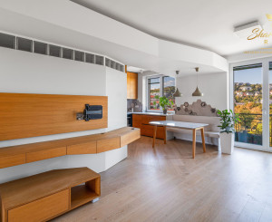 Prekvapivo tichý 3i byt na Šancovej | Po architektonickej rekonštrukcii | 77m², 2x balkón | 
