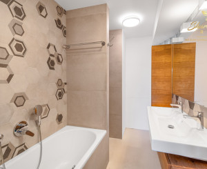 Prekvapivo tichý 3i byt na Šancovej | Po architektonickej rekonštrukcii | 77m², 2x balkón | 