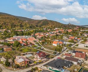 VÁŠ BUDÚCI DOMOV POD MALÝMI KARPATMI | STAVEBNÝ POZEMOK 654 m², SMOLENICE