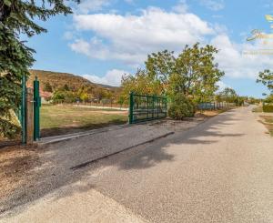 VÁŠ BUDÚCI DOMOV POD MALÝMI KARPATMI | STAVEBNÝ POZEMOK 654 m², SMOLENICE