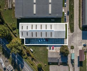 Na predaj moderný komerčný areál 1040 m² s logistickým zázemím – Nové Mesto nad Váhom