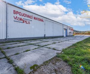 Na predaj moderný komerčný areál 1040 m² s logistickým zázemím – Nové Mesto nad Váhom