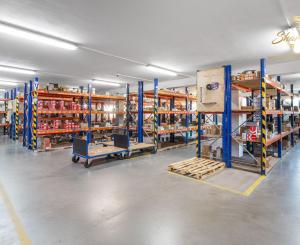Na predaj moderný komerčný areál 1040 m² s logistickým zázemím – Nové Mesto nad Váhom