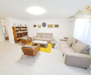 Veľkometrážny byt 100m2 s terasou v centre mesta