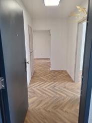 Nadčasový 3i byt v meste Levice