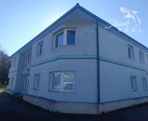 Administratívno-apartmánová budova