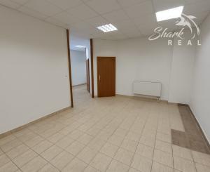Administratívno-apartmánová budova