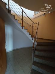 Administratívno-apartmánová budova