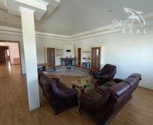 Administratívno-apartmánová budova