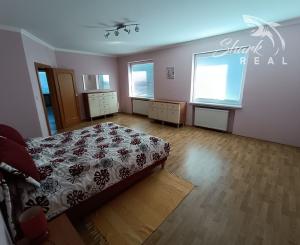Administratívno-apartmánová budova